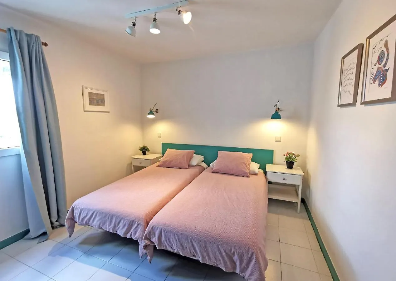 Calypso, Apartamento Completo Con Vistas Al Mar Y A La Piscina En Costa Teguise